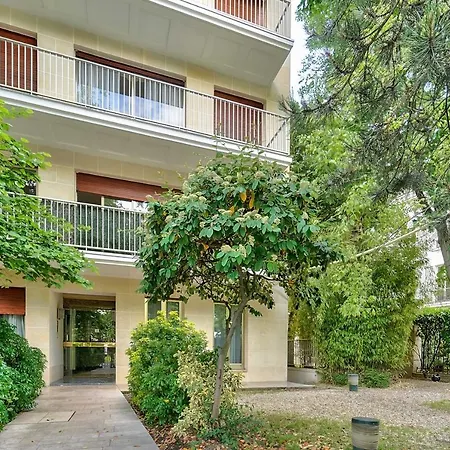 شقة Cosy Studio In The Chic District *neuilly Sur Seine* *