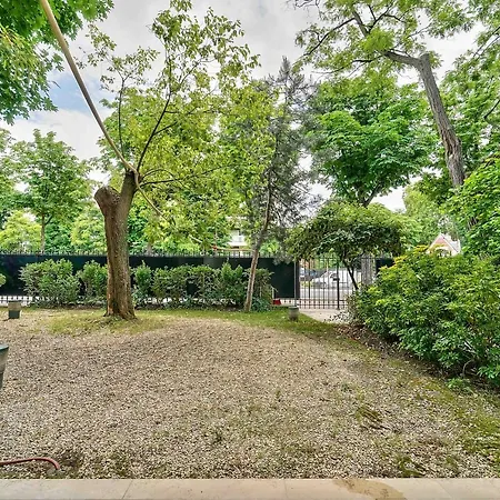 Cosy Studio In The Chic District *neuilly Sur Seine*
